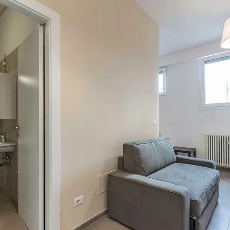 Marshall Black Apartment Bologna